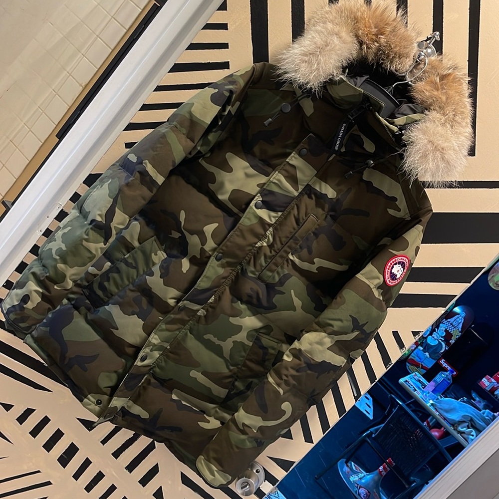 Canada goose camo jacket
